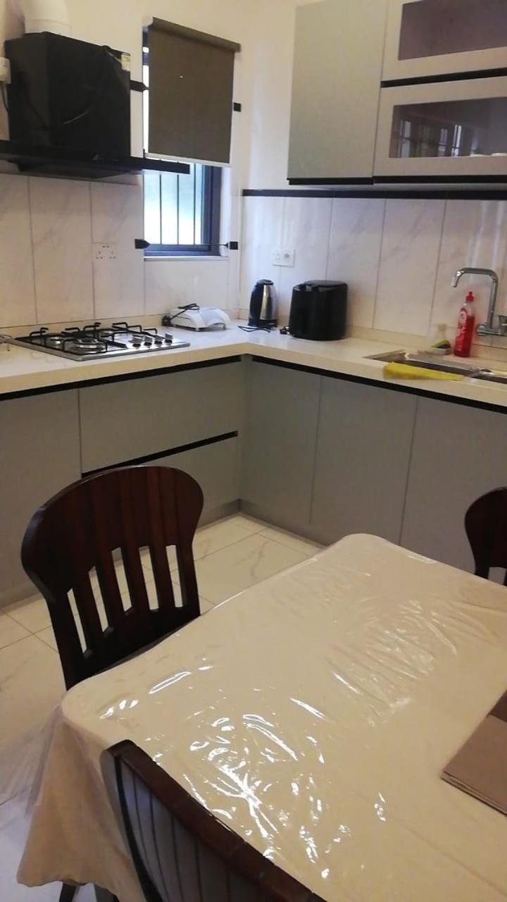 Nayuha Apt B Flic en Flac Экстерьер фото